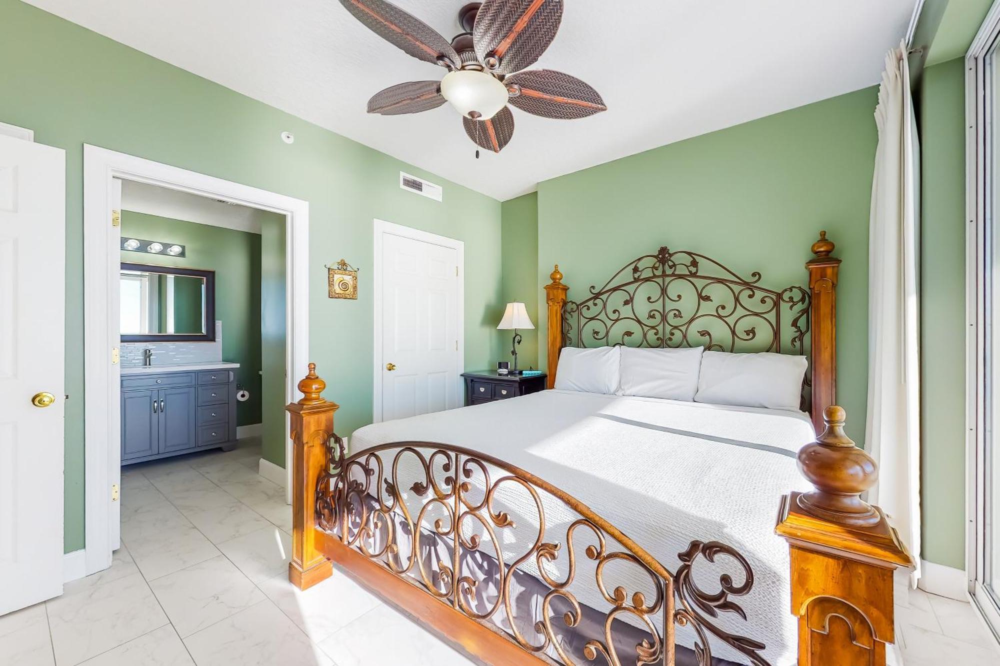 Emerald Isle Panama City Beach Room photo